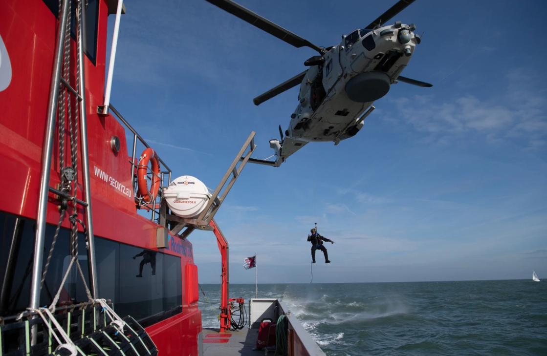 Vicorv High-Reliability Electronic Components Vicorv High-Reliability Electronic Components