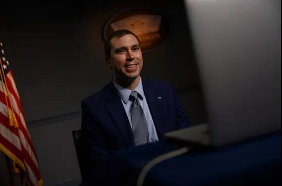 Vicorv High-Reliability Electronic Components Vicorv High-Reliability Electronic Components