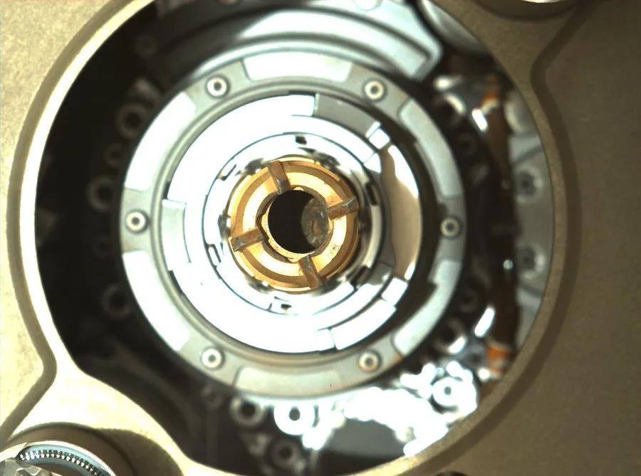 Vicorv High-Reliability Electronic Components Vicorv High-Reliability Electronic Components