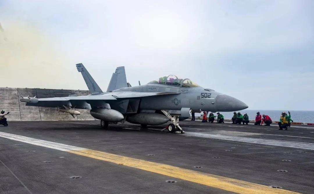 Vicorv High-Reliability Electronic Components Vicorv High-Reliability Electronic Components