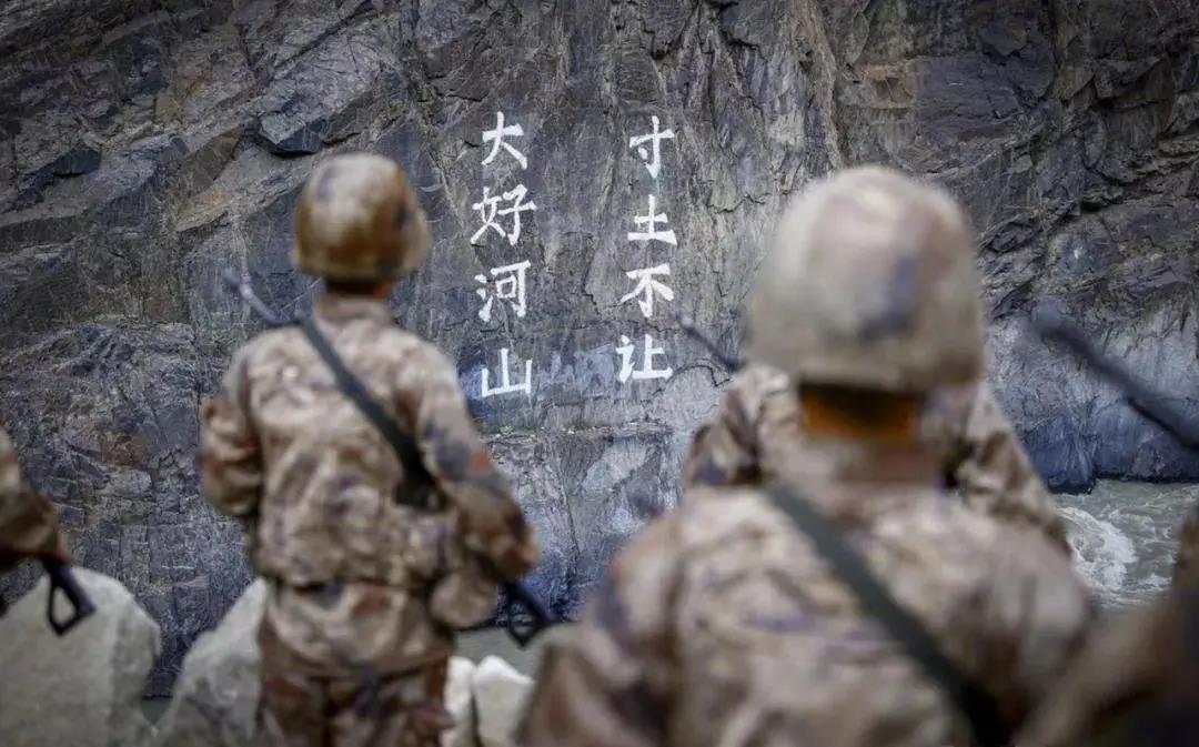 Vicorv High-Reliability Electronic Components Vicorv High-Reliability Electronic Components